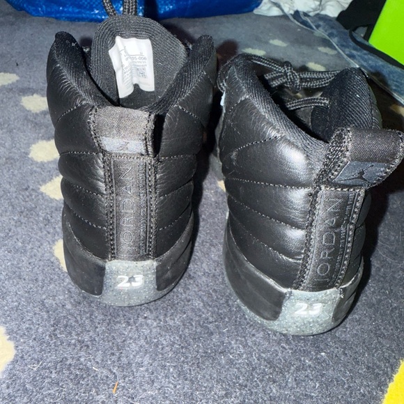 Little Kid's Jordan 12 Retro Utility Black/Black-Bright Crimson - Picture 3 of 6